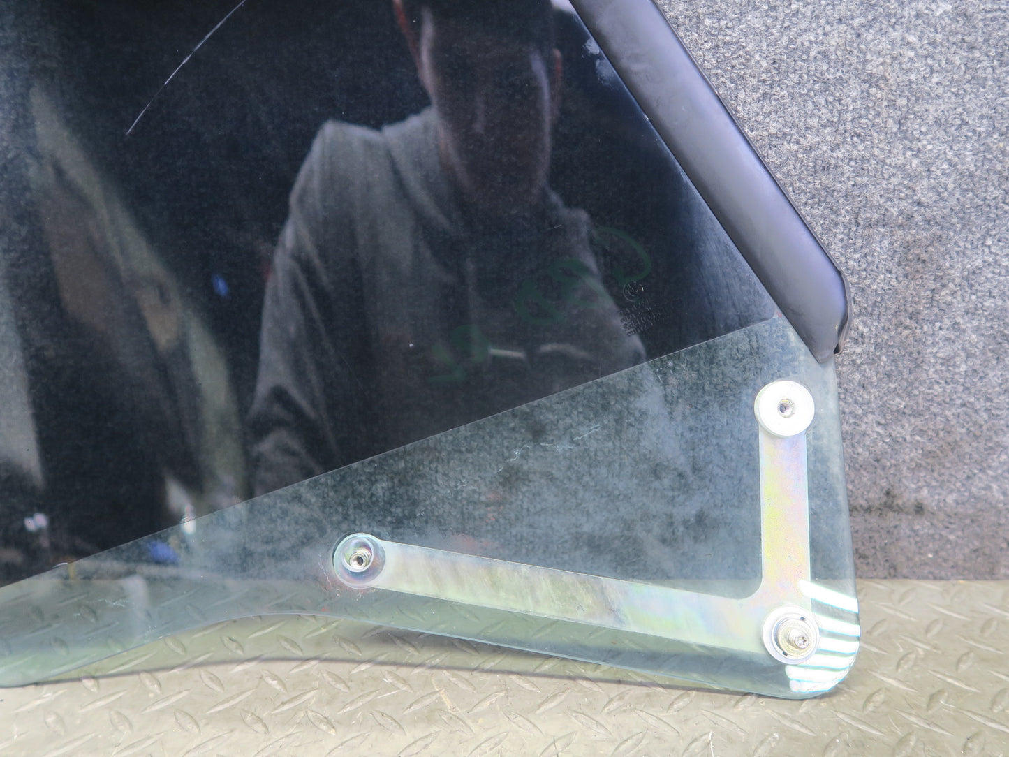 94-99 BMW E36 318iC Convertible Rear Left Quarter Glass Window OEM