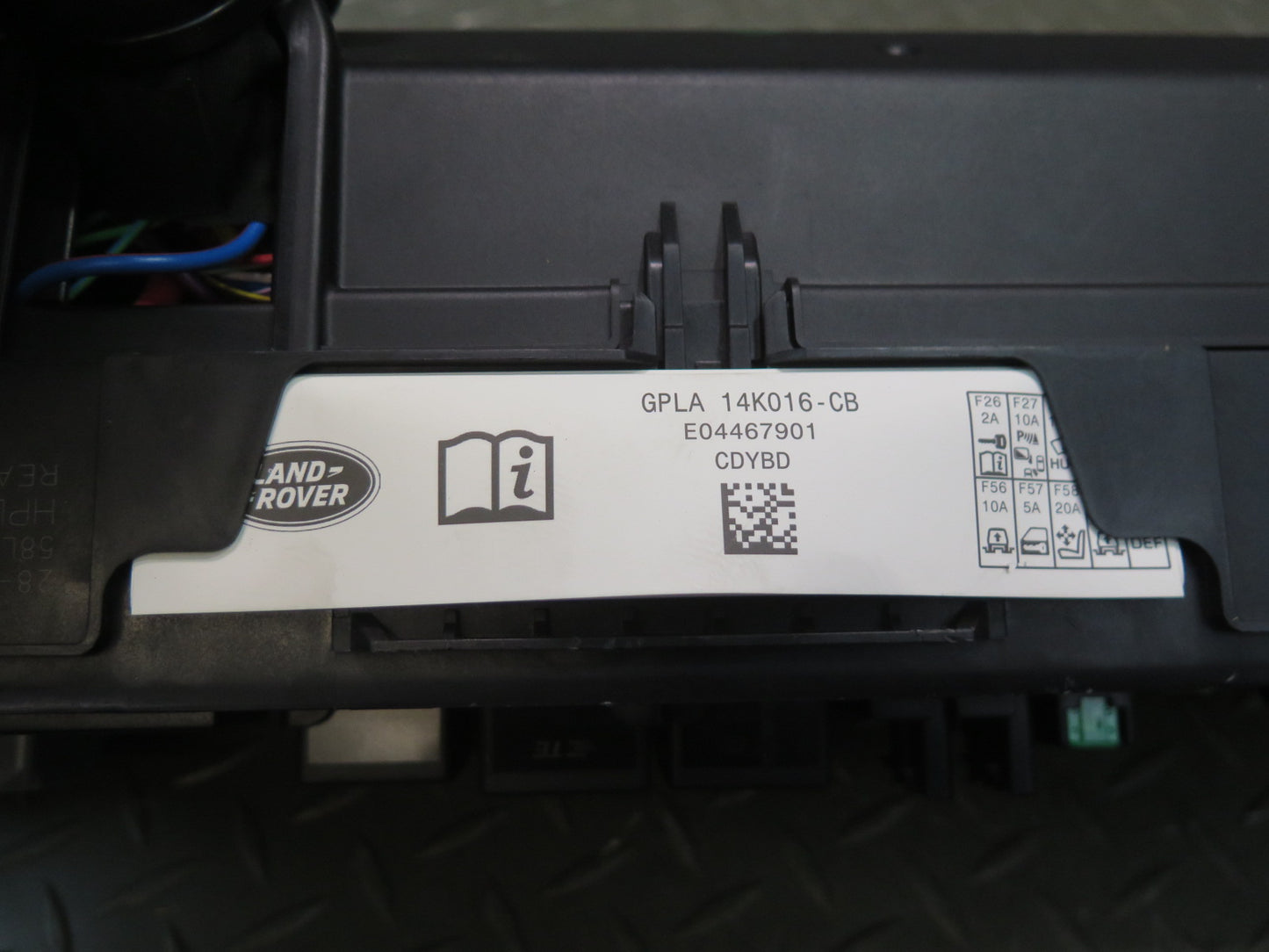 2014-2017 Range Rover Sport L494 Rear Trunk Fuse Relay Box Module HPLA-14N030-AB