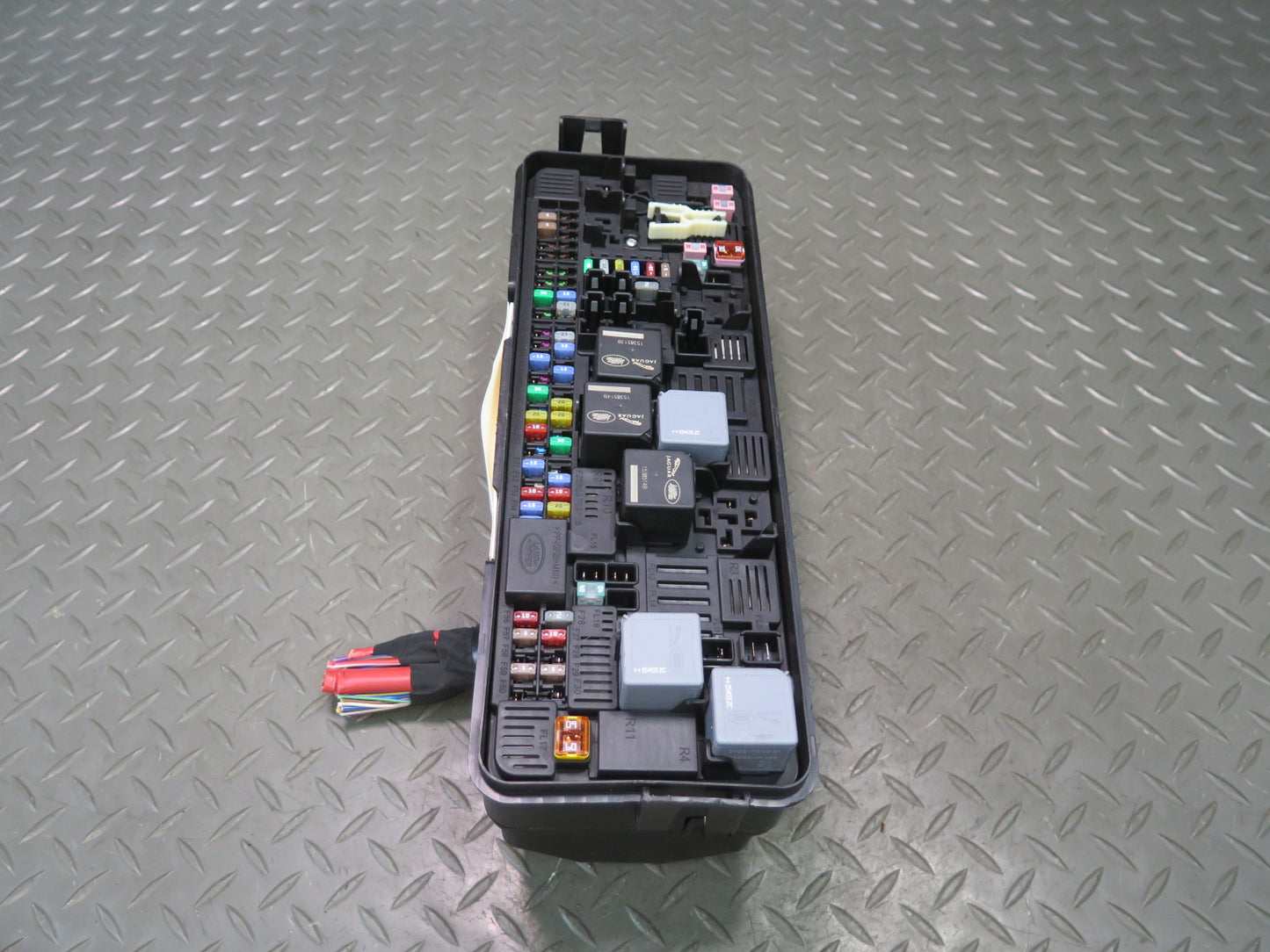 2014-2017 Range Rover Sport L494 Rear Trunk Fuse Relay Box Module HPLA-14N030-AB