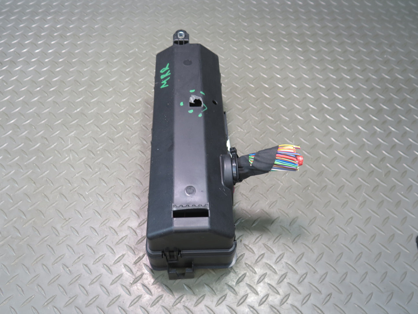 2014-2017 Range Rover Sport L494 Rear Trunk Fuse Relay Box Module HPLA-14N030-AB