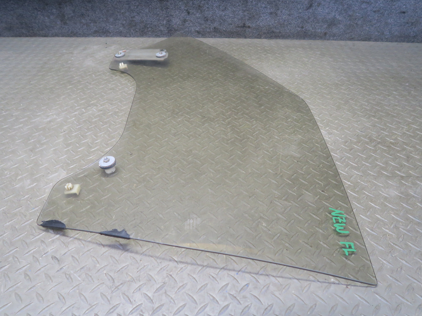 79-83 Datsun Nissan 280ZX S130 2+0 Front Left Driver Side Door Glass Window OEM