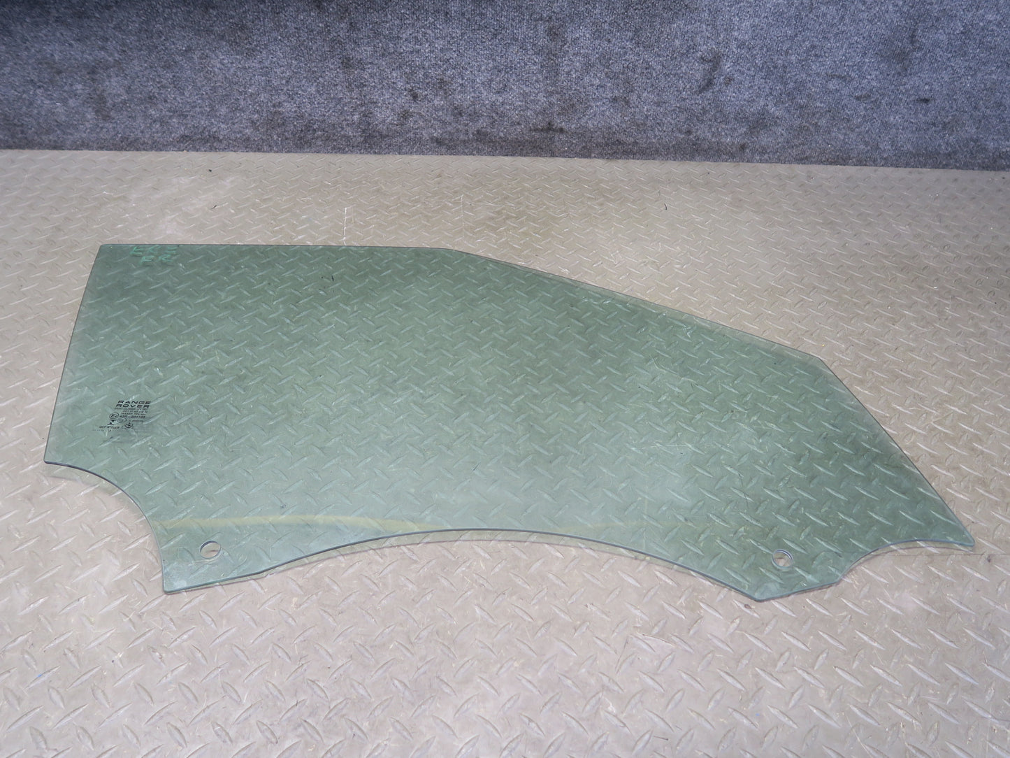 2012-2015 Range Rover Evoque L538 4DR Front Right Door Glass Window