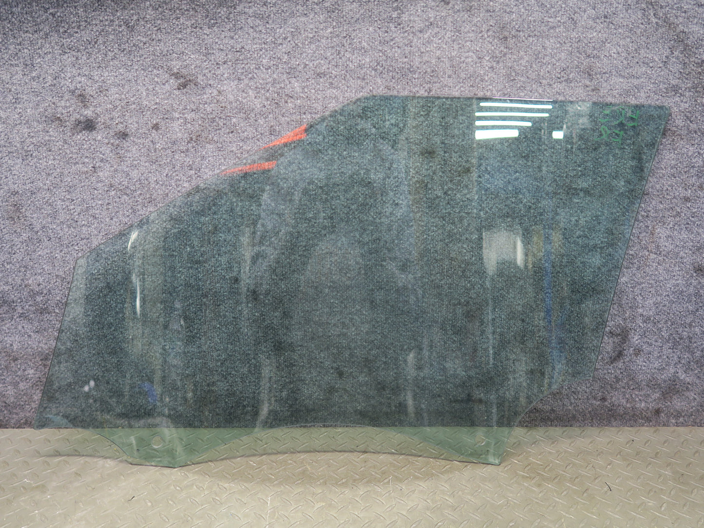2012-2015 Range Rover Evoque L538 4DR Front Right Door Glass Window