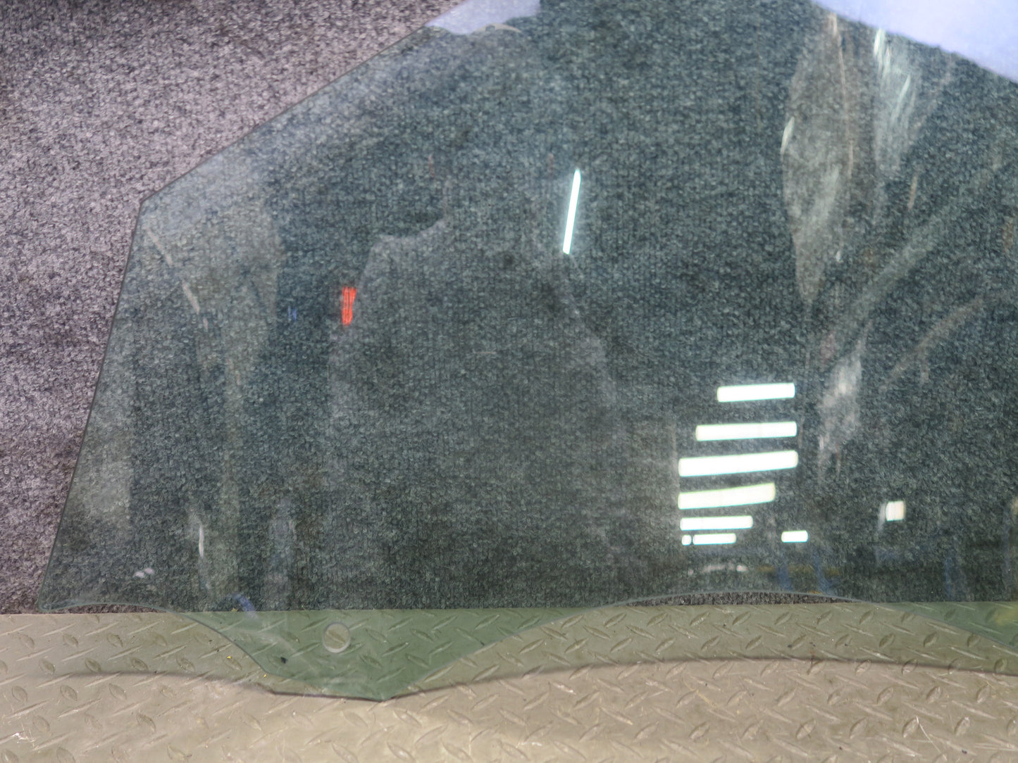 2012-2015 Range Rover Evoque L538 4DR Front Right Door Glass Window