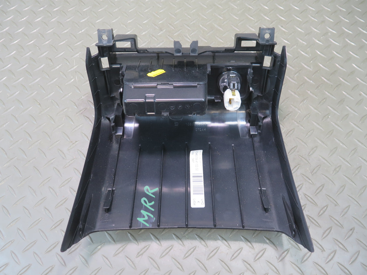 14-17 Range Rover Sport L494 Rear Center Console Trim Cover Panel DK62-04569-A
