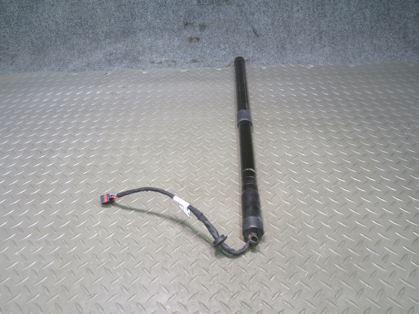 14-22 Range Rover Sport L494 Rear Trunk Tailgate Shock Strut Support Set of 2