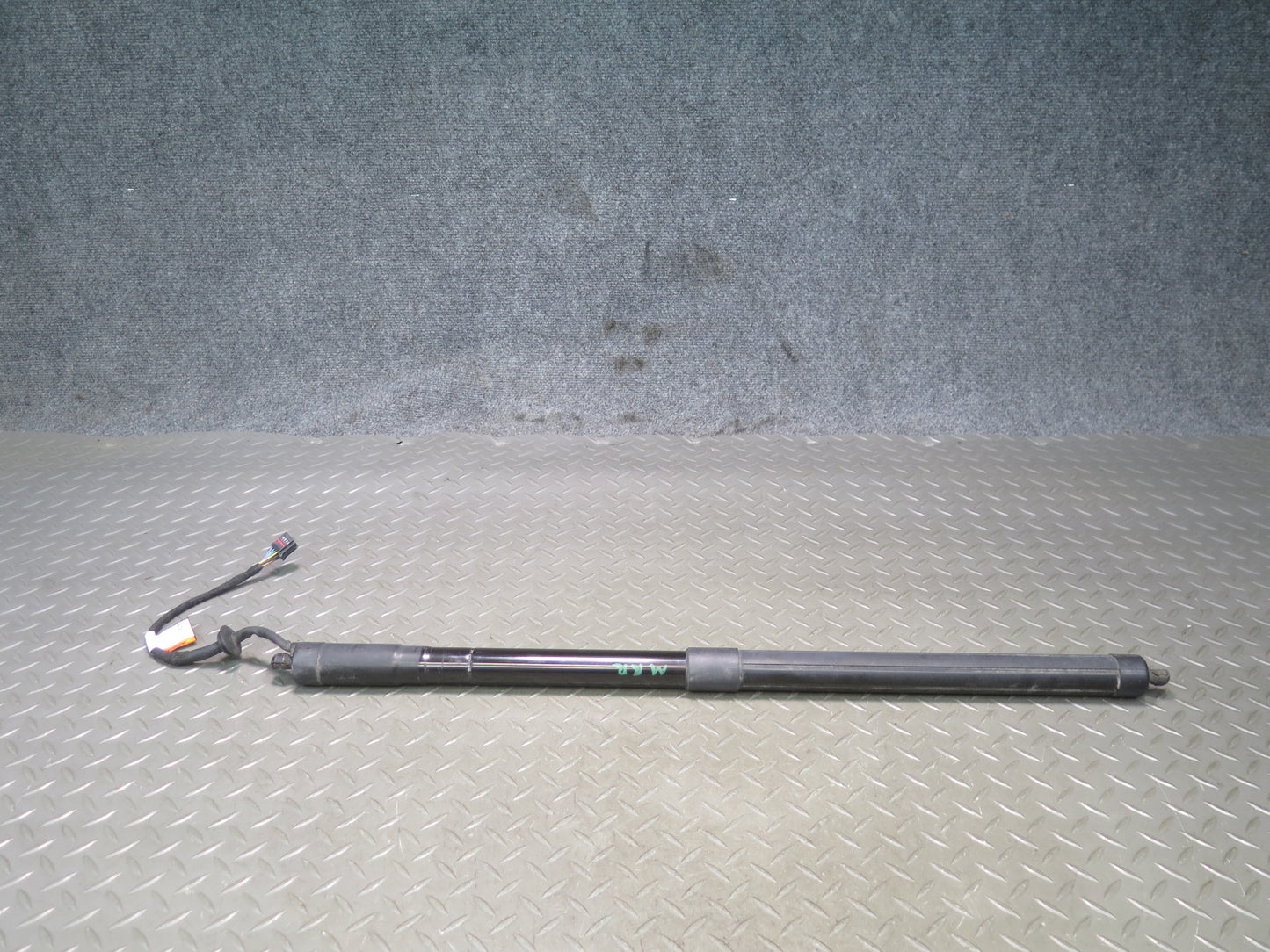 14-22 Range Rover Sport L494 Rear Trunk Tailgate Shock Strut Support Set of 2