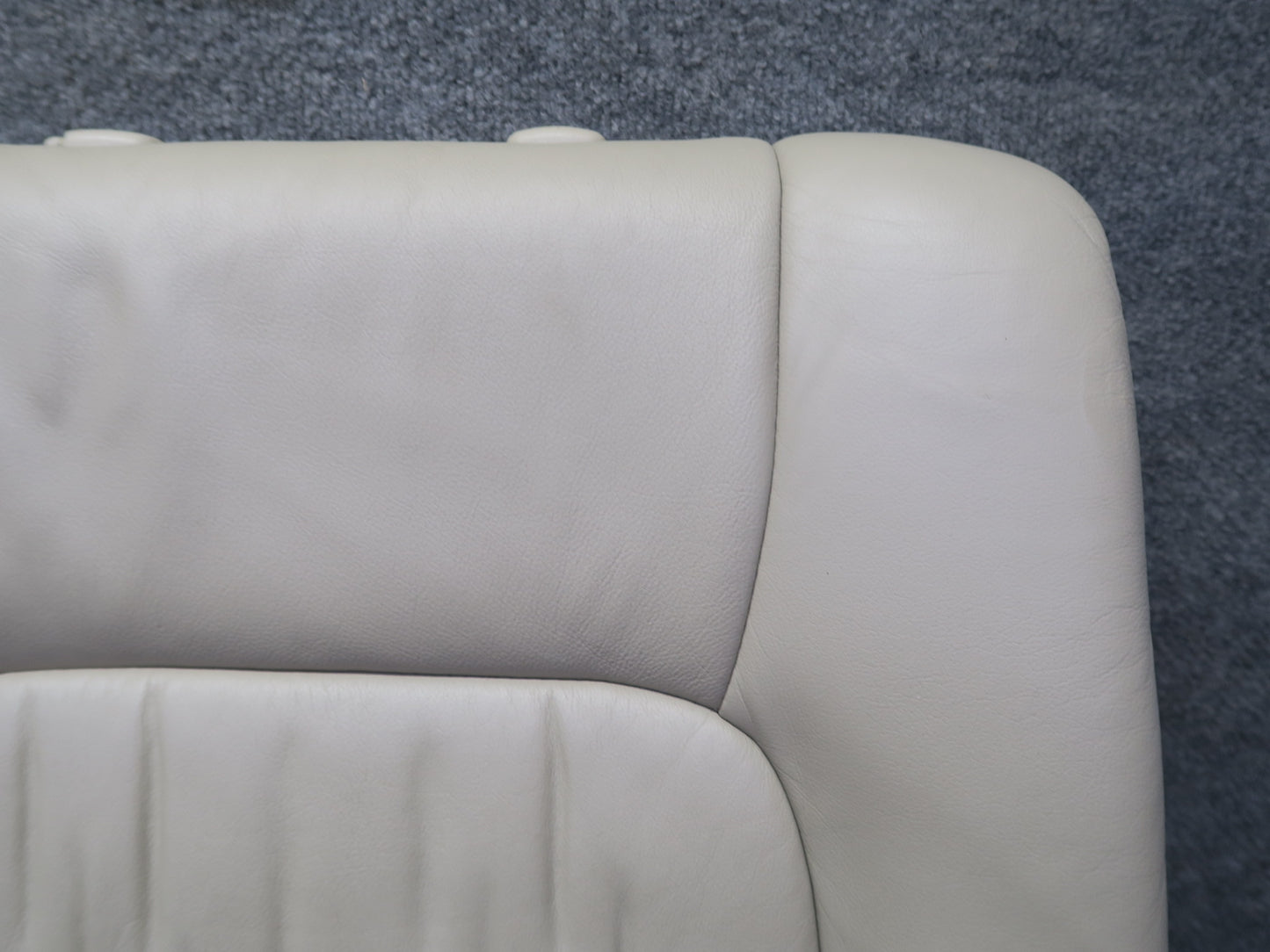 2006-2007 Lexus UZJ100L LX470 Rear Right Second 2ND ROW Leather Seat