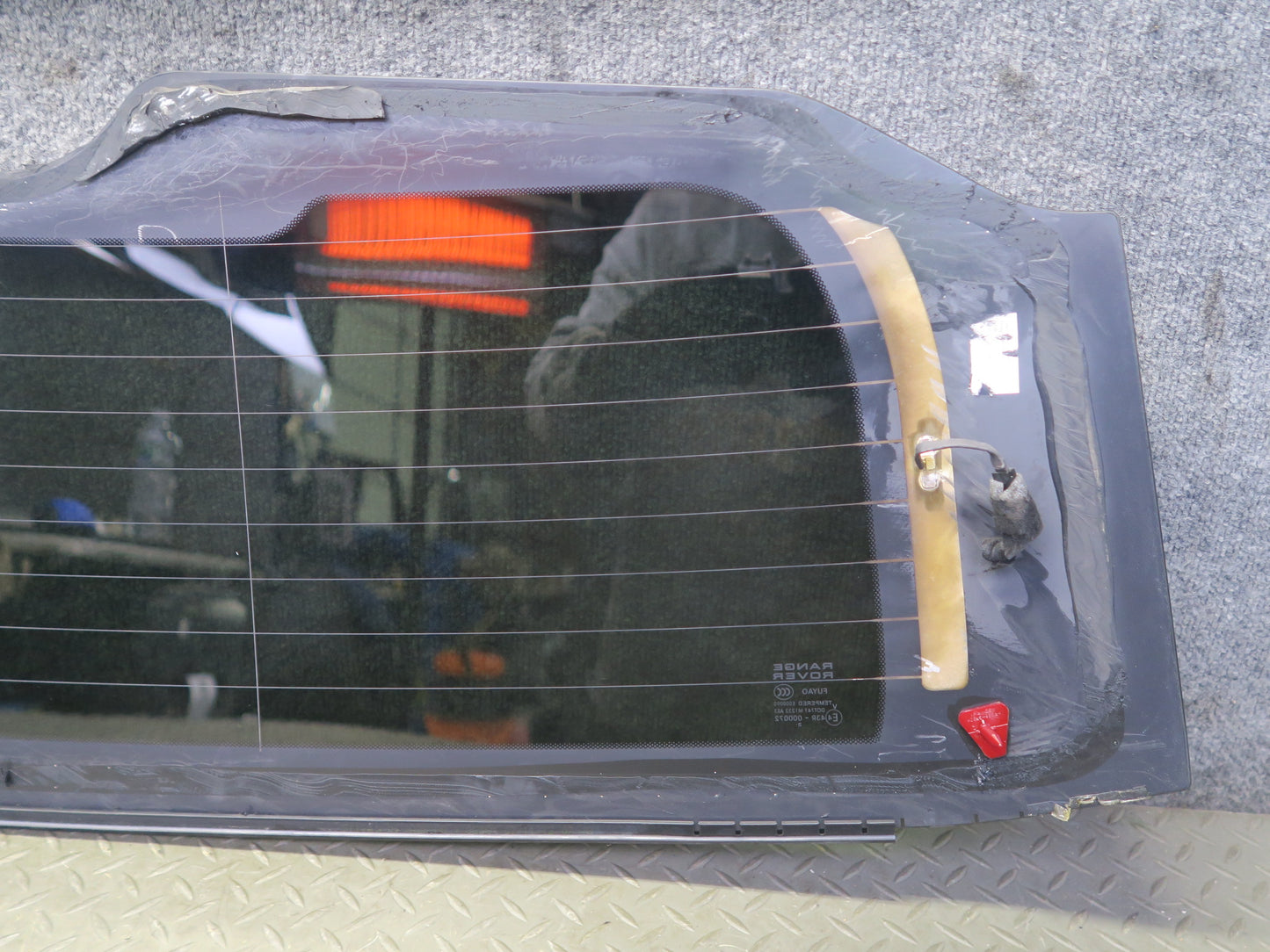 12-15 Range Rover Evoque L538 4DR Rear Tailgate Liftgate Heated Glass Window