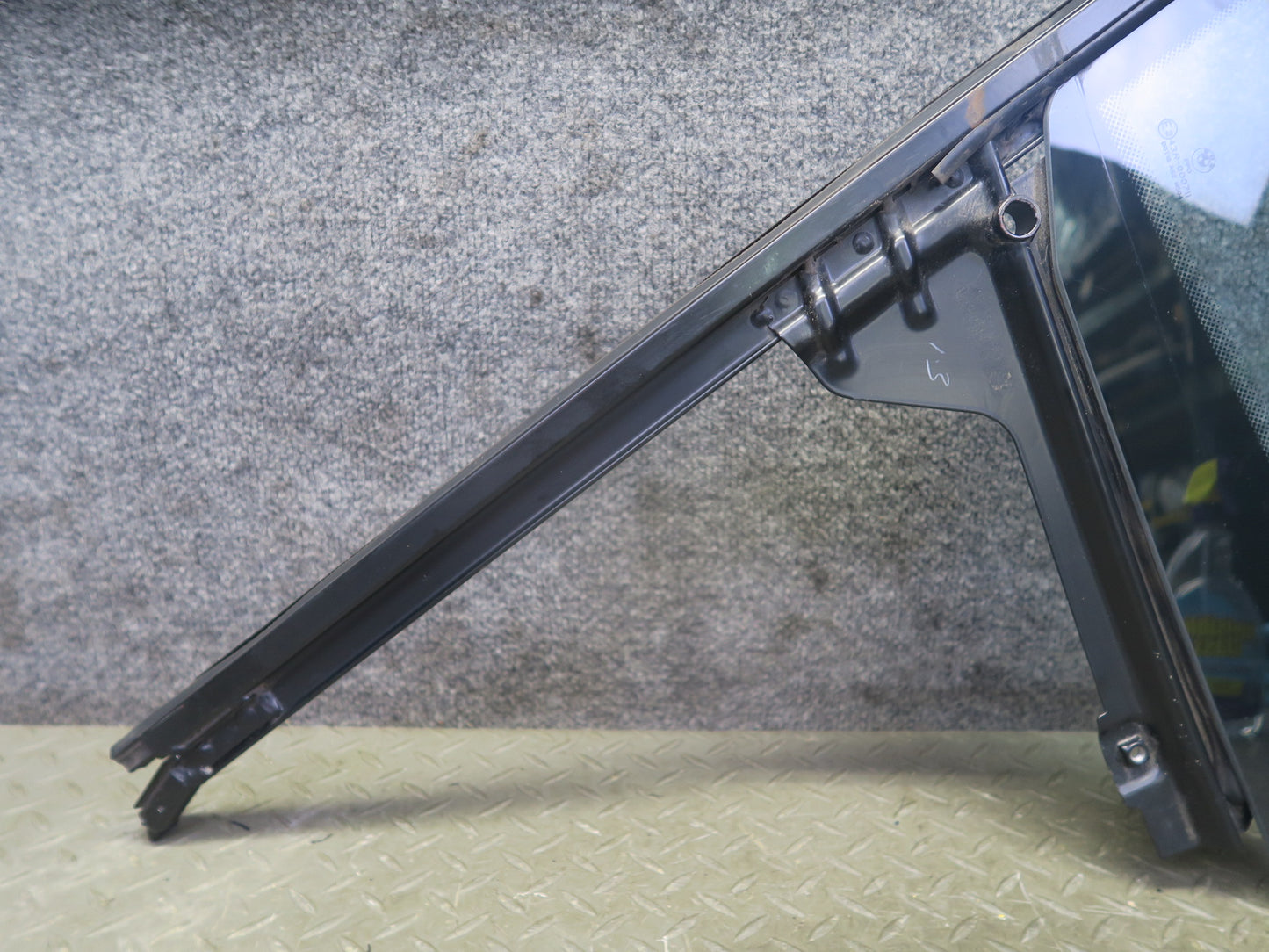96-02 BMW E36/7 Z3 Roadster Front Right Door Fixed Glass Window OEM