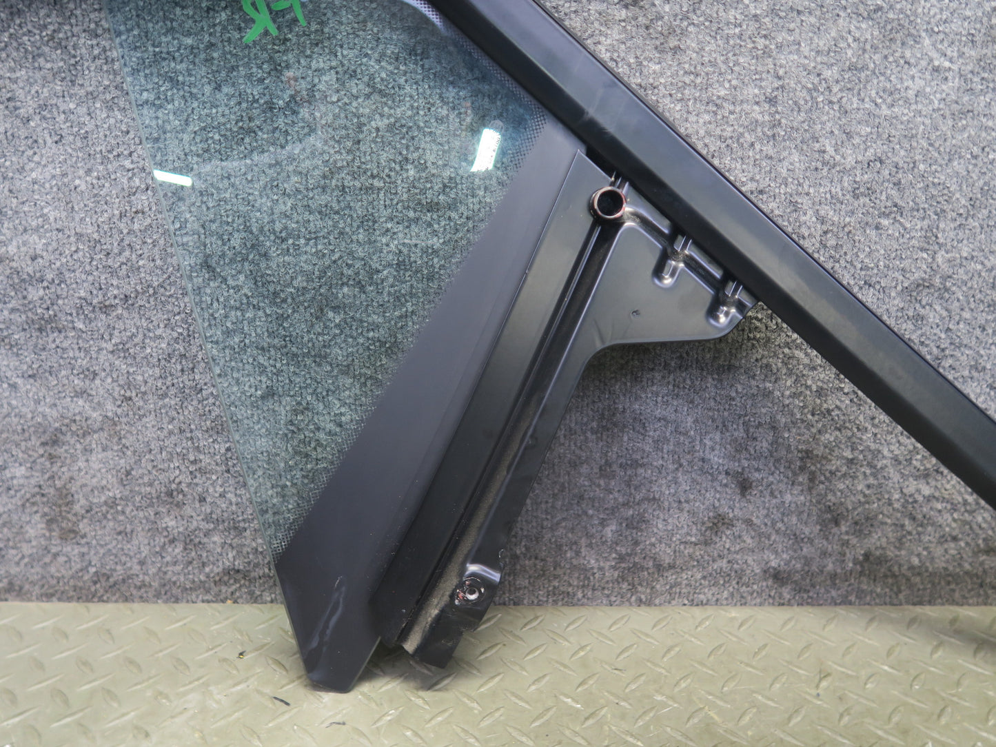 96-02 BMW E36/7 Z3 Roadster Front Right Door Fixed Glass Window OEM