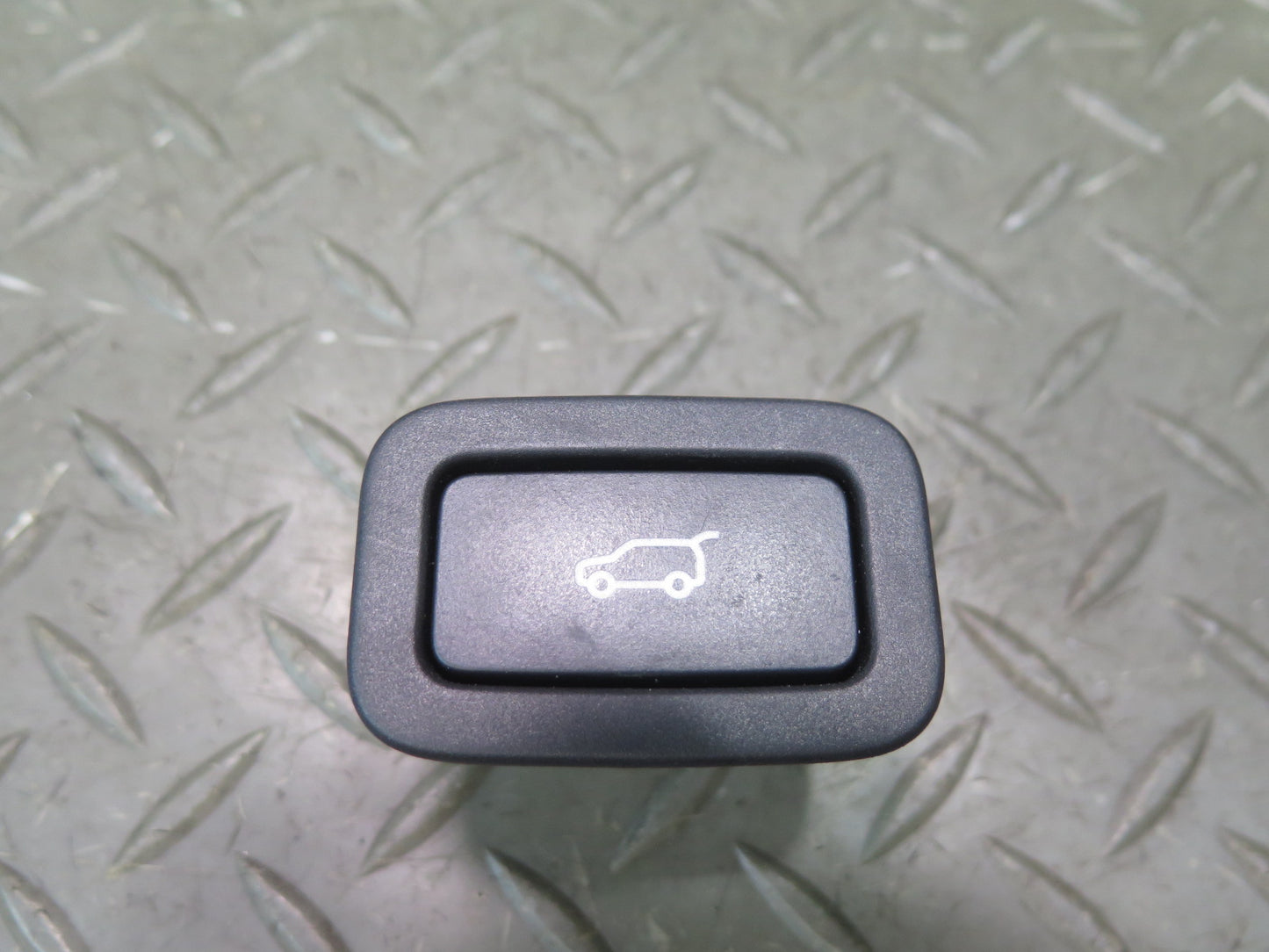 14-17 Range Rover Sport L494 Rear Trunk Tailgate Liftgate Open Release Switch