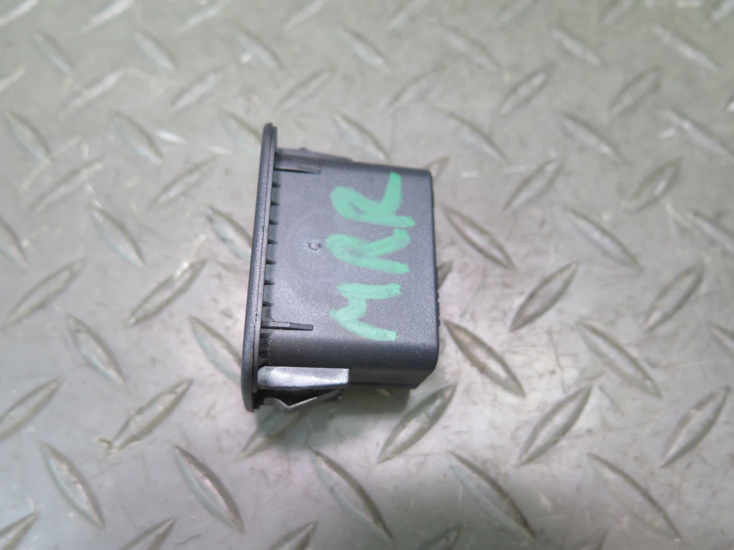 14-17 Range Rover Sport L494 Rear Trunk Tailgate Liftgate Open Release Switch
