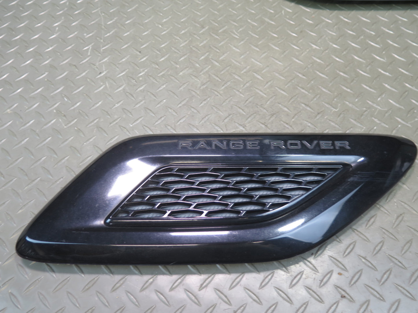2014-2017 Range Rover Sport L494 Front Hood Bonnet Air Vent Grille Trim Set of 2