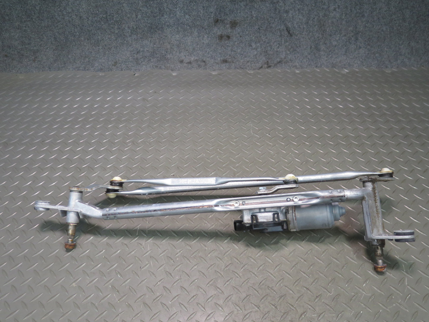 2014-2019 Range Rover Sport L494 Windshield Wiper Transmission  Linkage w Motor