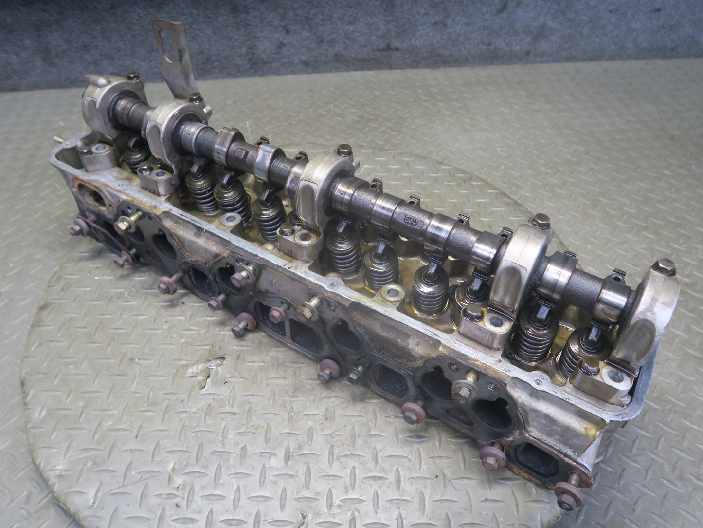 82-83 Datsun 280ZX 2.8L L28ET Turbo Engine Cylinder Head w Camshaft 80K OEM