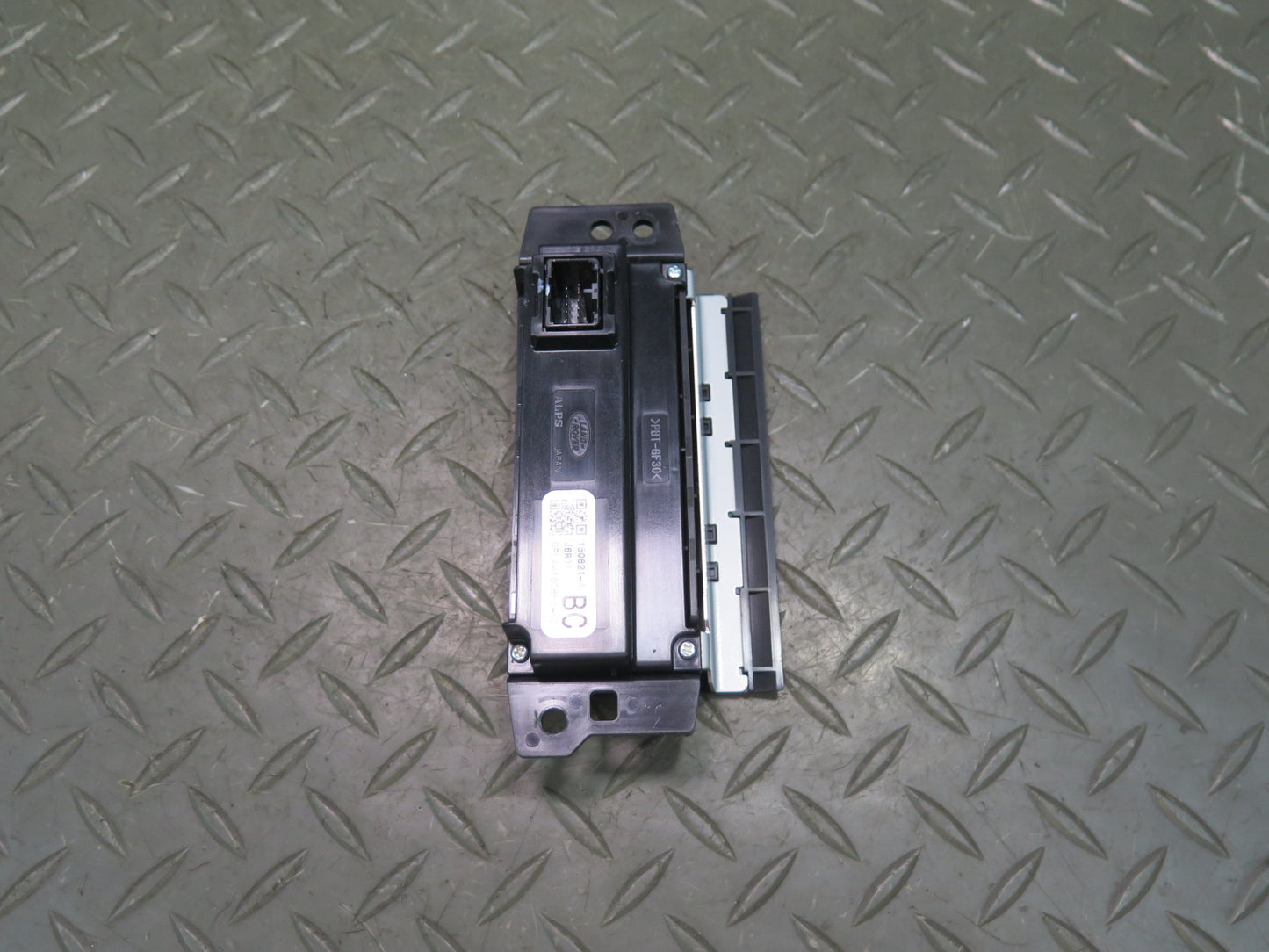 14-17 Range Rover Sport L494 Dash Front Left Touch Screen Display GPLA-18C858-BC