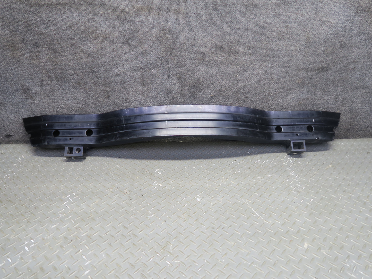 03-08 BMW E86 E85 Z4 Front Bumper Reinforcement Impact Bar w Foam 7016055 OEM