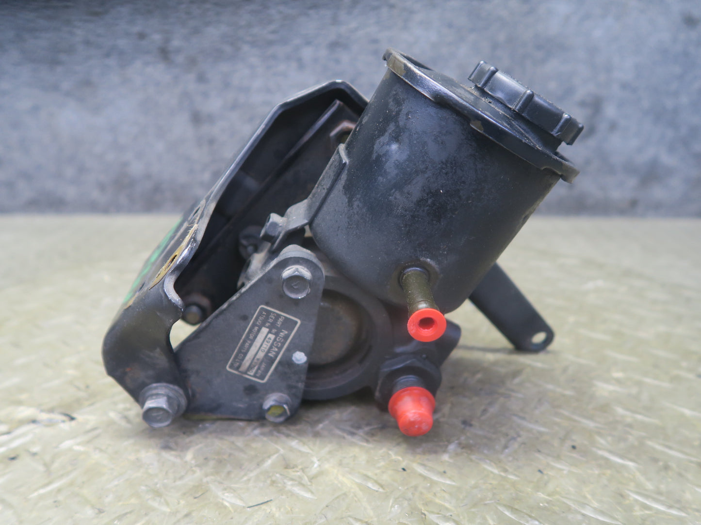 82-83 Datsun 280ZX 2.8L L28ET Turbo Power Steering Pump w Pulley 80K Miles OEM