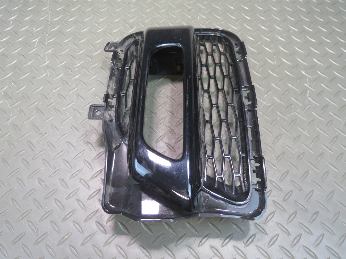 2014-2017 Range Rover Sport L494 Front Right Bumper Grille Insert DK62-15B216-CA