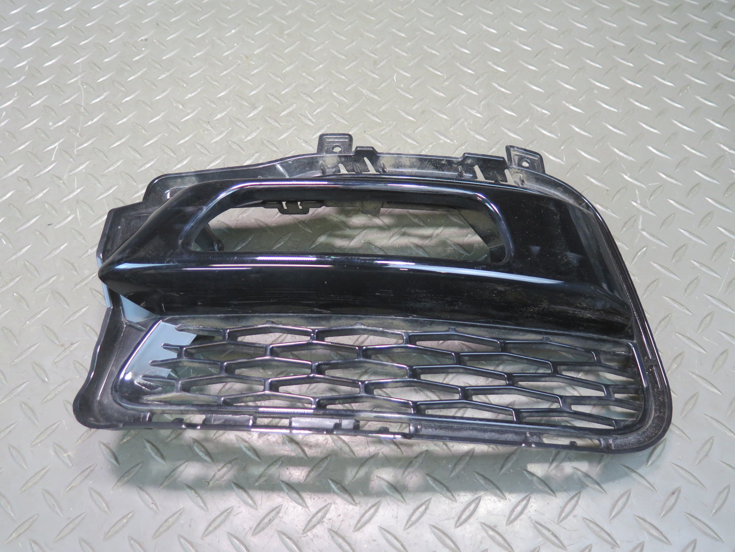 2014-2017 Range Rover Sport L494 Front Right Bumper Grille Insert DK62-15B216-CA