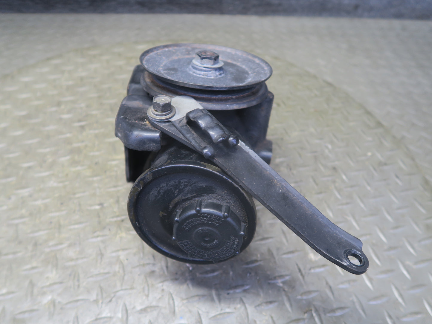82-83 Datsun 280ZX 2.8L L28ET Turbo Power Steering Pump w Pulley 80K Miles OEM
