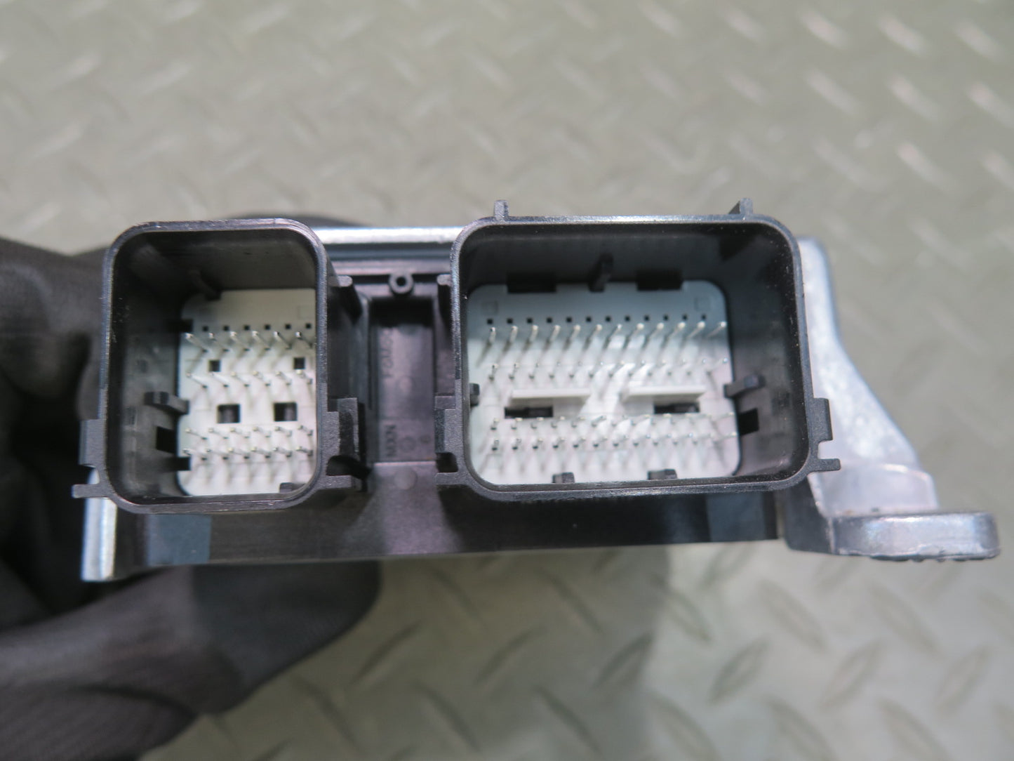 2016 LAND RANGE ROVER SPORT AIRBAG DIAGNOSTIC CONTROL MODULE OEM