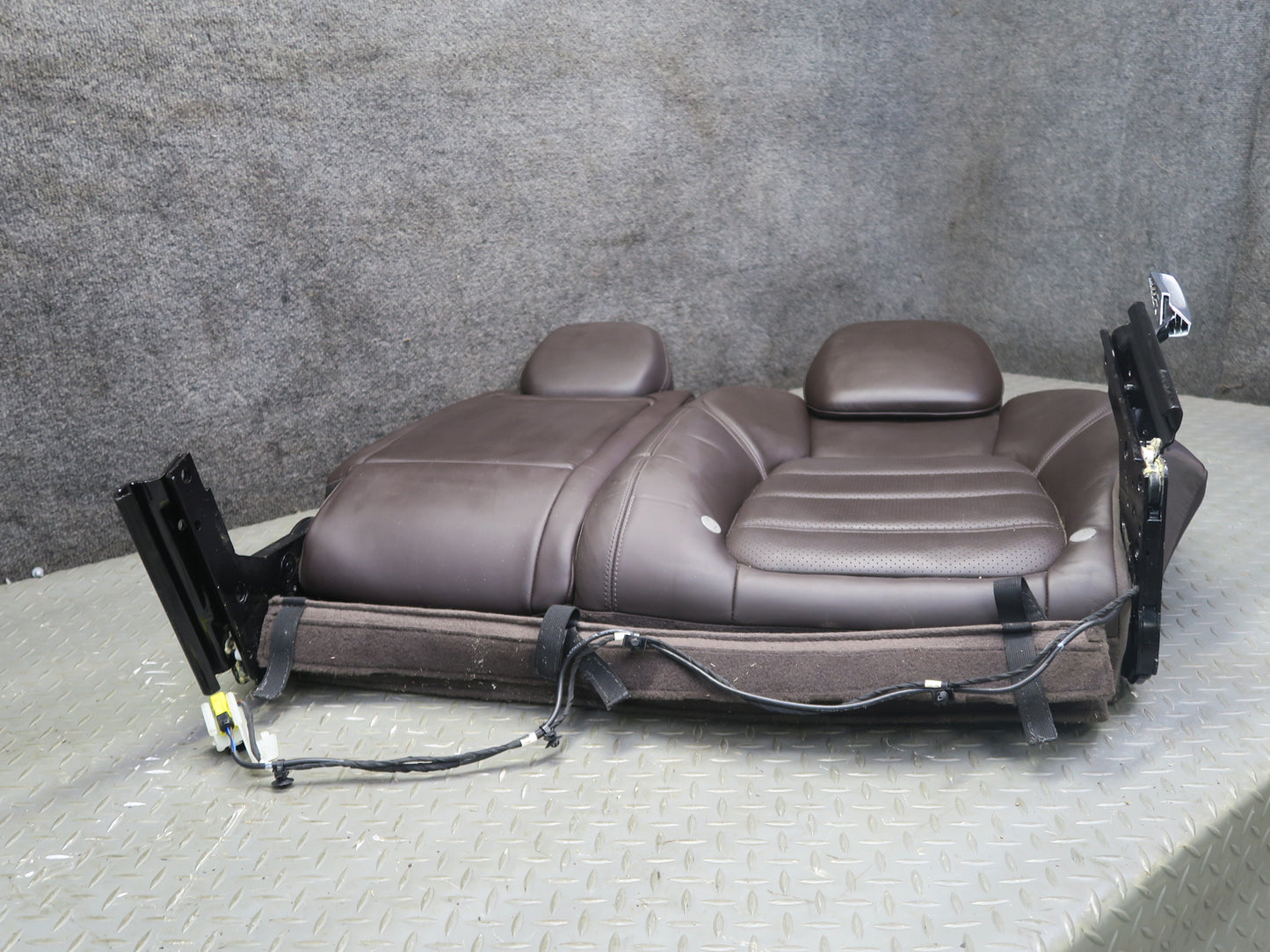 11-18 Porsche Cayenne 958 Turbo Rear Left Seat Upper Heated Leather Cushion