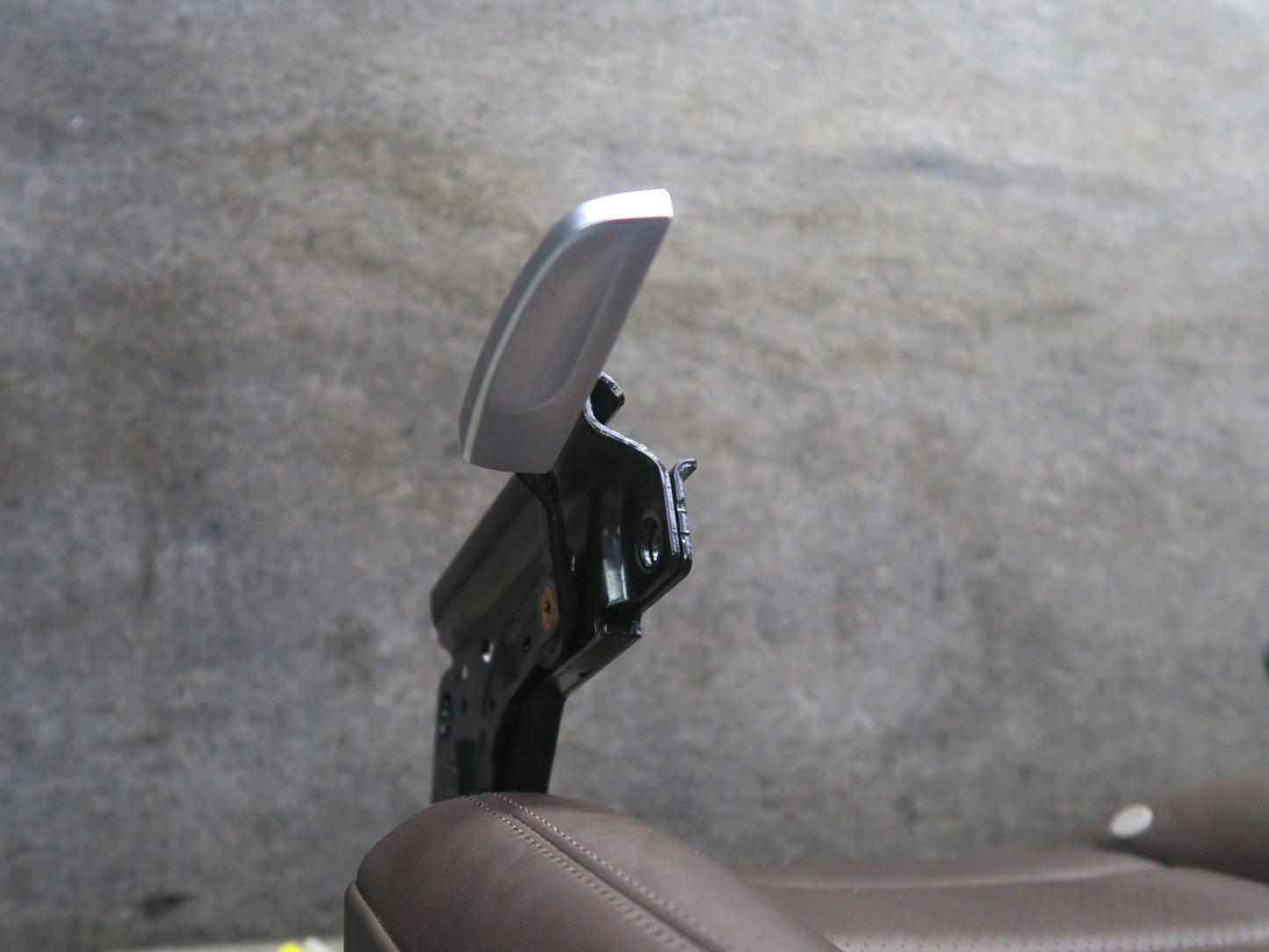 11-18 Porsche Cayenne 958 Turbo Rear Left Seat Upper Heated Leather Cushion