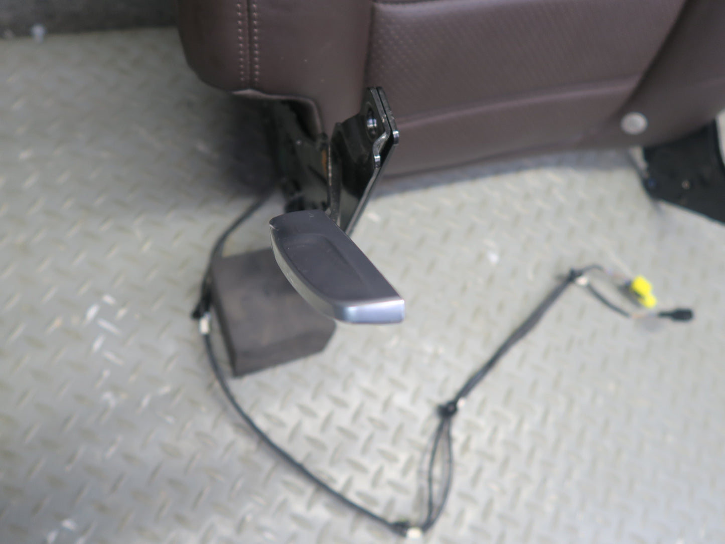11-18 Porsche Cayenne 958 Turbo Rear Right Seat Upper Heated Leather Cushion