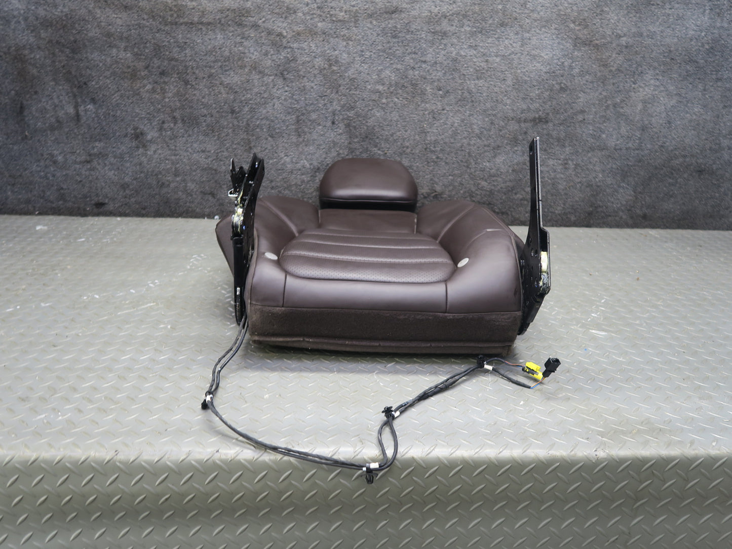11-18 Porsche Cayenne 958 Turbo Rear Right Seat Upper Heated Leather Cushion