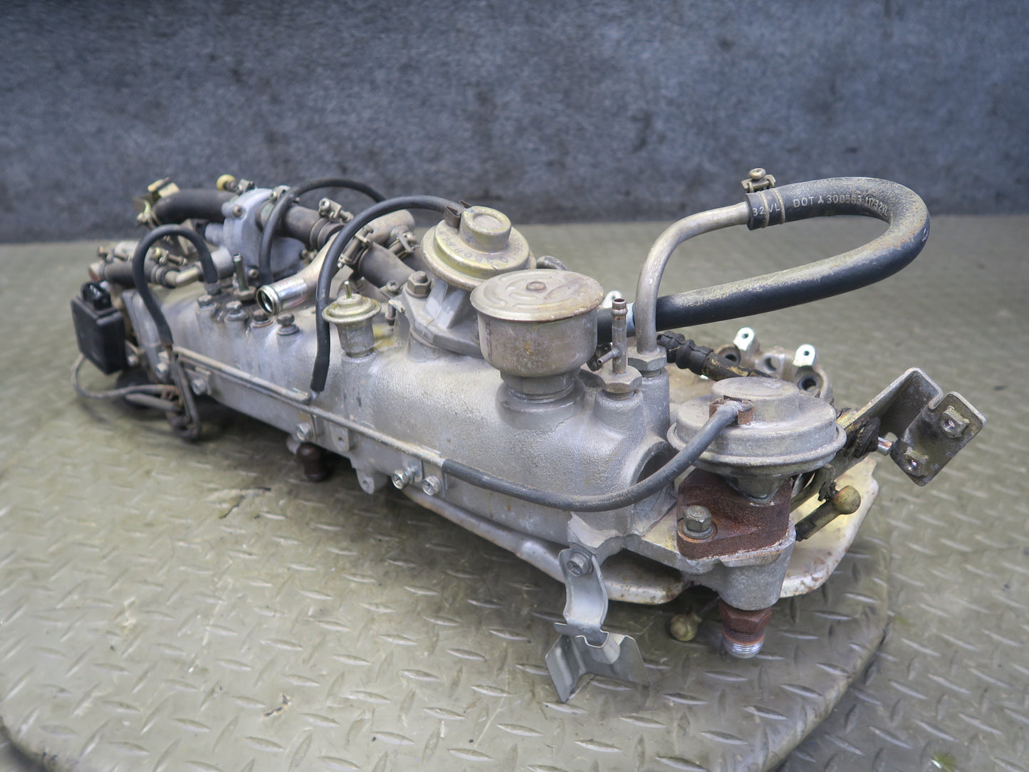 82-83 Datsun S130 280ZX Turbo Engine Intake Manifold Assemly OEM