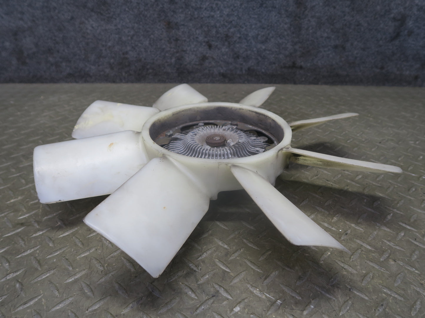 82-83 Datsun Nissan 280ZX S130 L28ET Turbo Engine Cooling Fan w Clutch 80K OEM