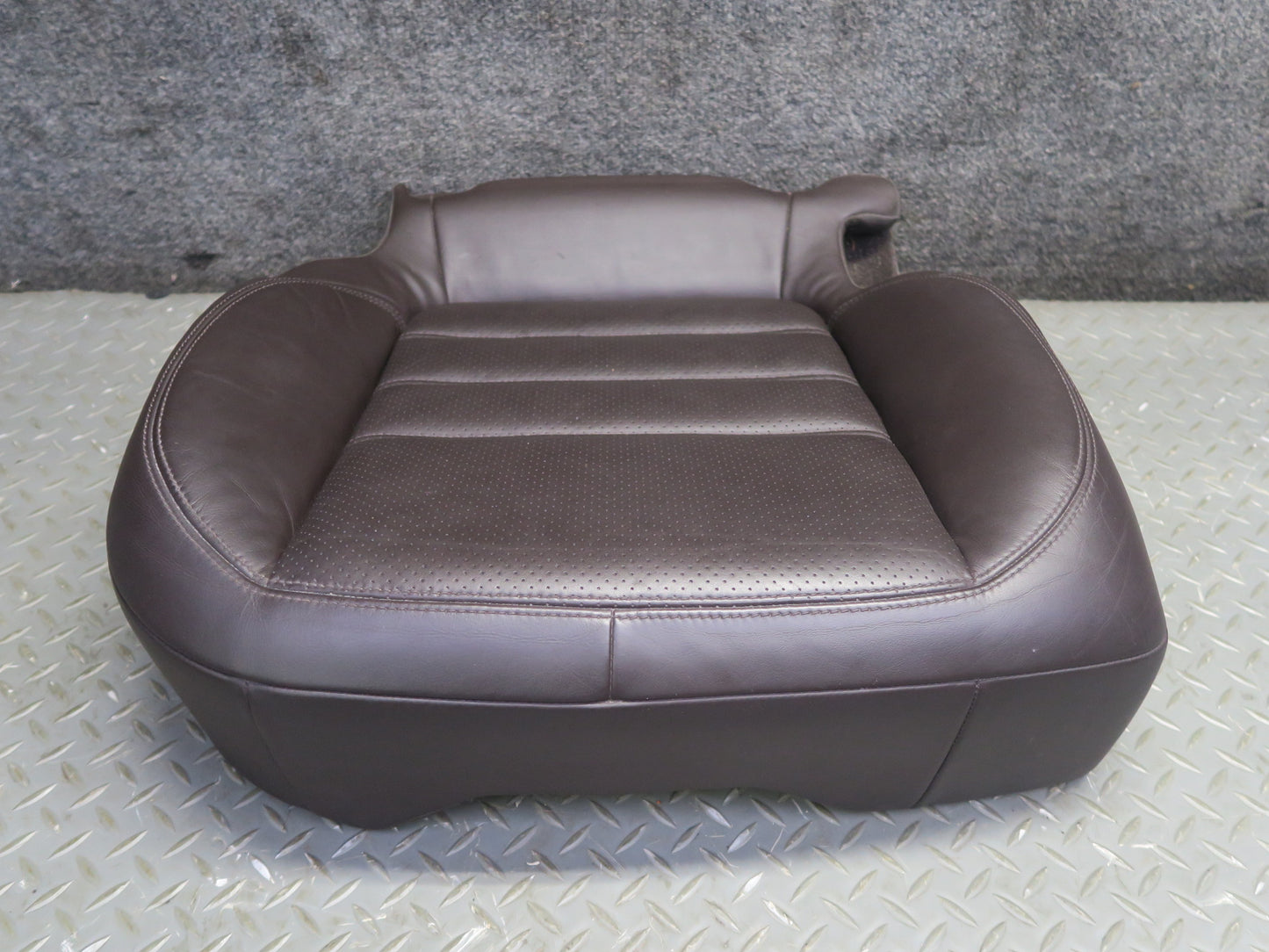 11-18 Porsche Cayenne 958 Turbo Rear Right Seat Lower Heated Leather Cushion