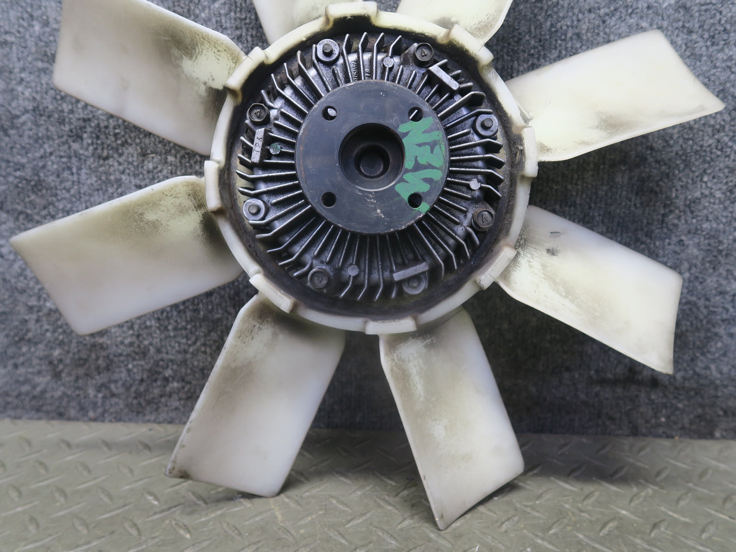 82-83 Datsun Nissan 280ZX S130 L28ET Turbo Engine Cooling Fan w Clutch 80K OEM