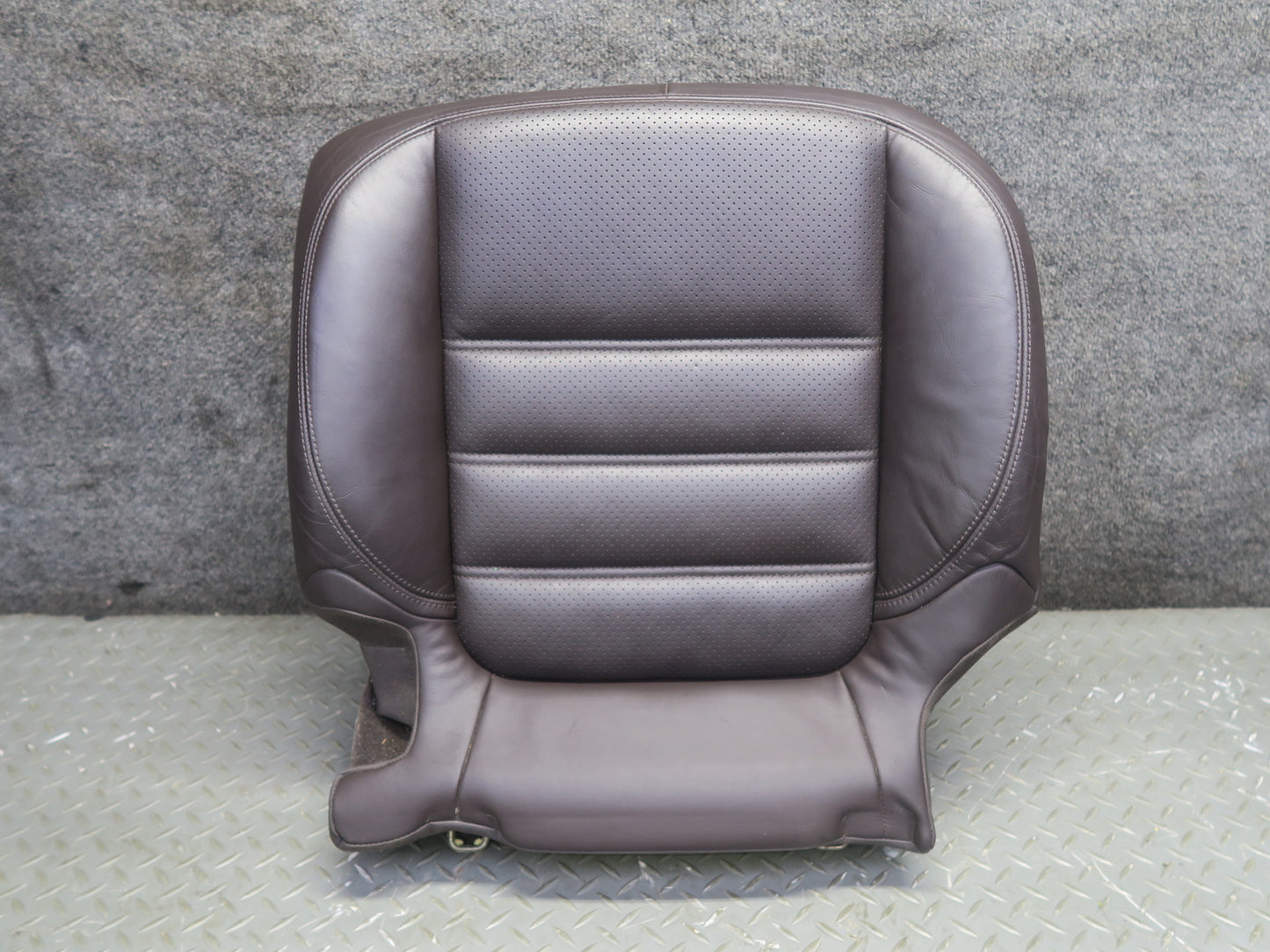 11-18 Porsche Cayenne 958 Turbo Rear Right Seat Lower Heated Leather Cushion
