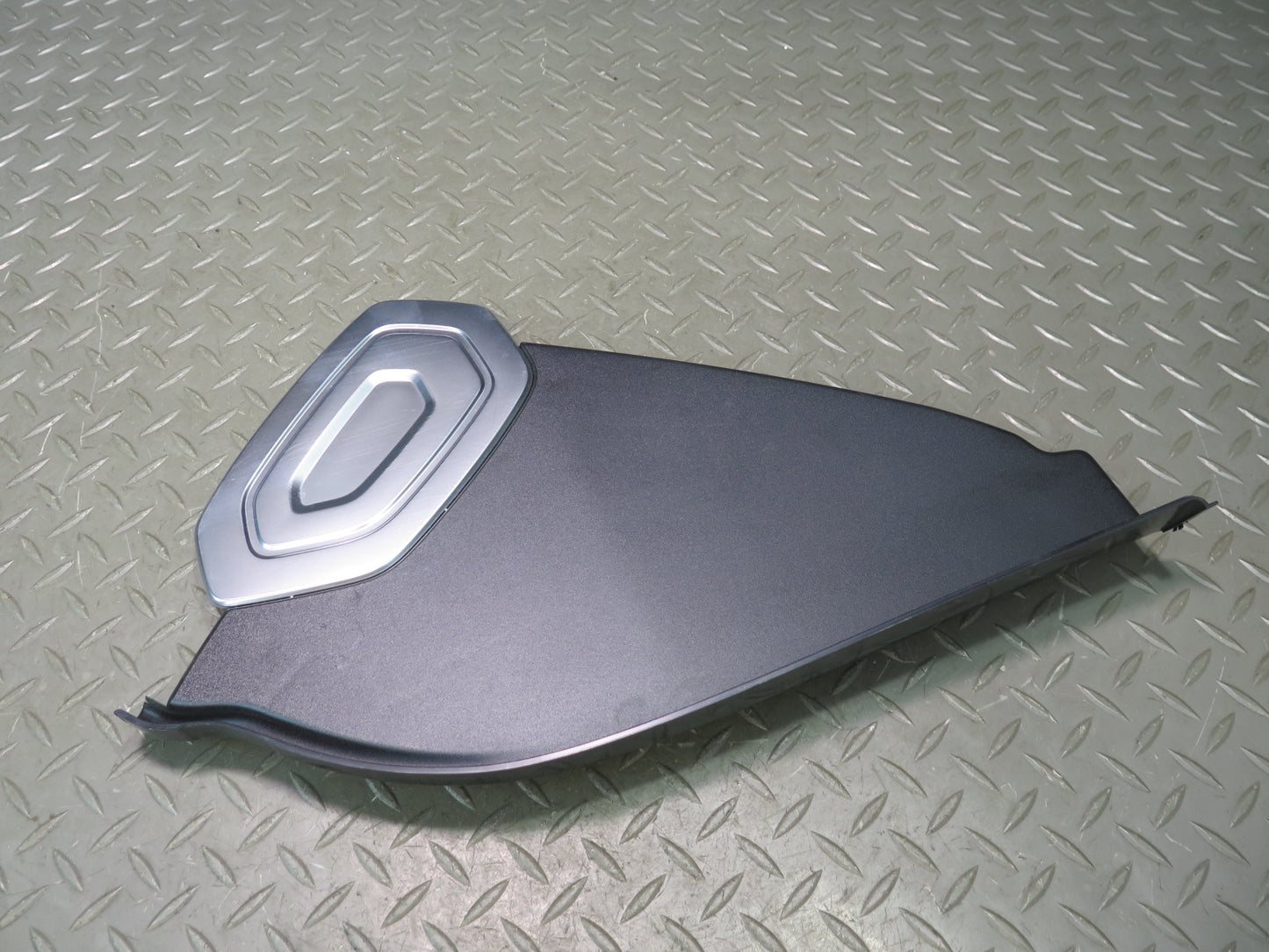 14-22 Range Rover Sport L494 Dash Front Left END Cap Trim Cover DPLA-04481-ABW