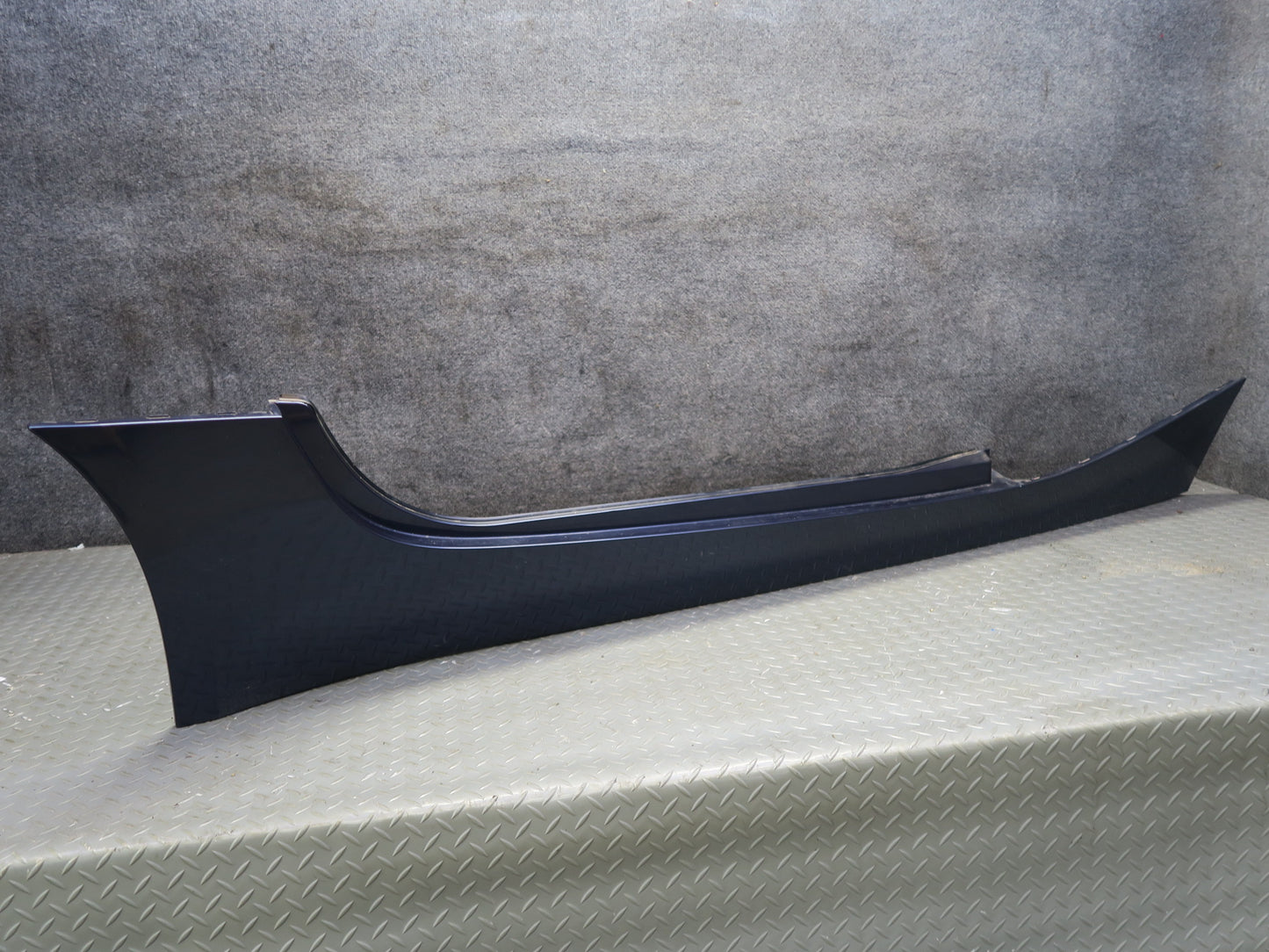 03-08 BMW E85 Z4 Set of 2 Left & Right Side Skirt Rocker Panel Molding OEM