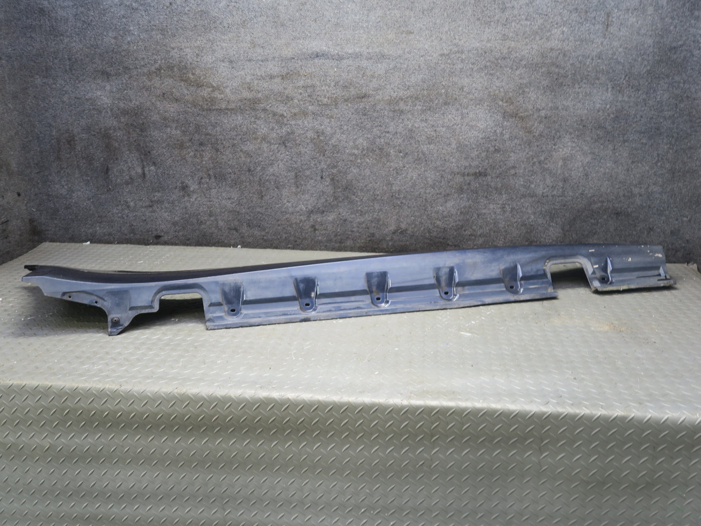 03-08 BMW E85 Z4 Set of 2 Left & Right Side Skirt Rocker Panel Molding OEM