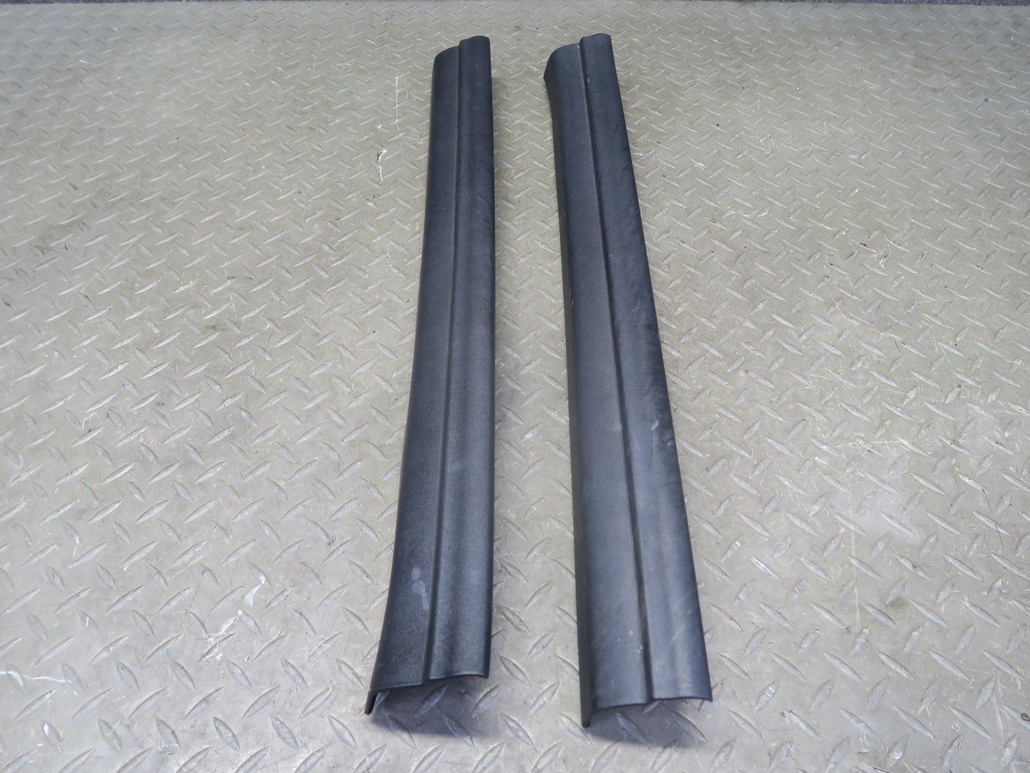 03-08 BMW E85 Z4 Left & Right Inner Door Scuff Sill Plate Trim Cover Set OEM