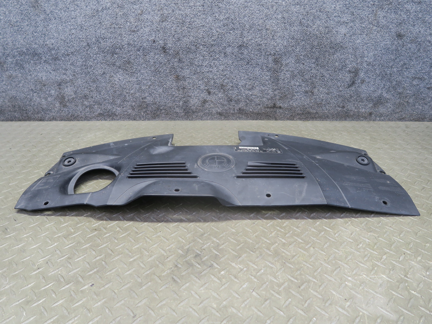 03-08 BMW E85 Z4 Engine Front Upper Radiator Trim Cover Panel 7162123 OEM