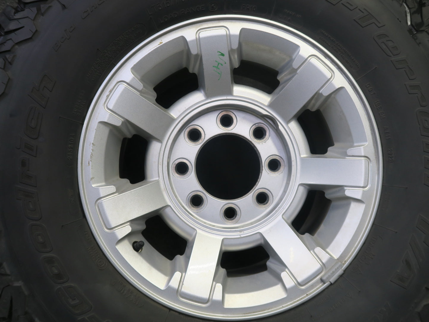 2008-2009 Hummer H2 Spare Tire R17" Wheel 17x8.5J LT315/70