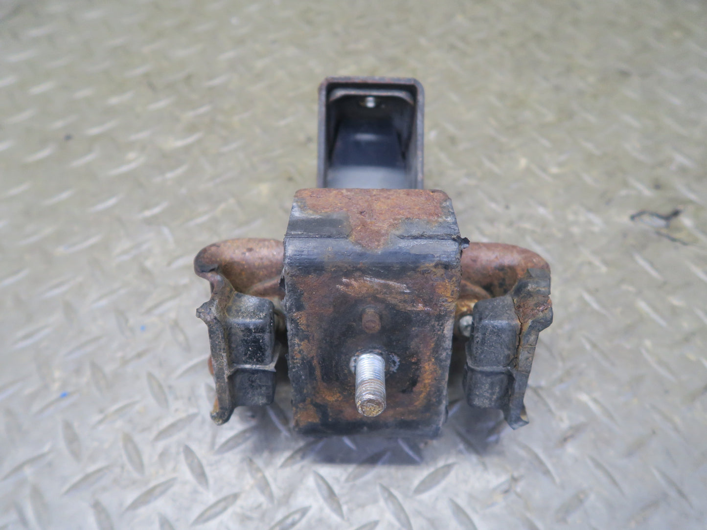 79-83 Datsun 280ZX A/T Set of 2 Left & Right Engine Motor Mount 80K Miles OEM