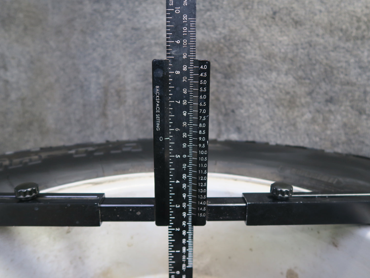 2008-2009 Hummer H2 Spare Tire R17" Wheel 17x8.5J LT315/70