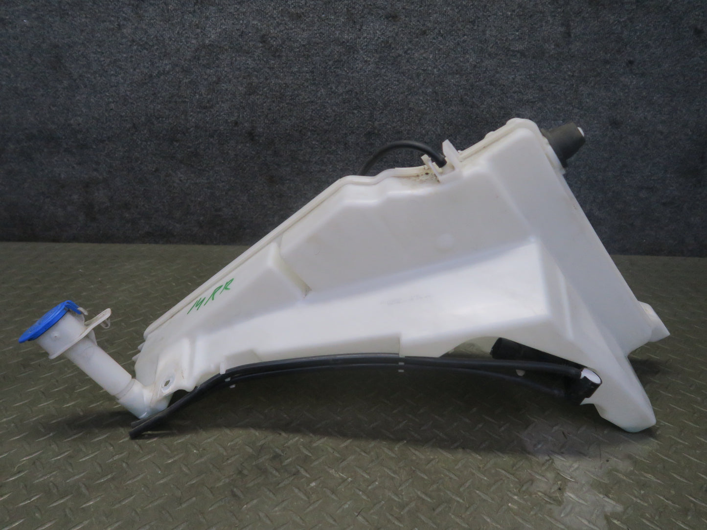 2014-2022 Range Rover Sport L494 Windshield Washer Fluid Reservoir Tank w Pump