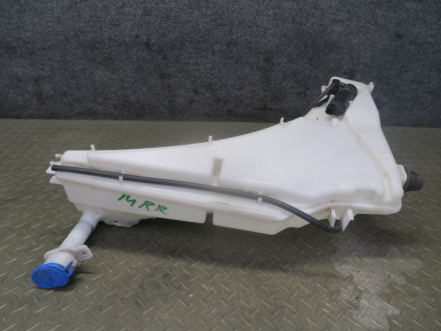 2014-2022 Range Rover Sport L494 Windshield Washer Fluid Reservoir Tank w Pump