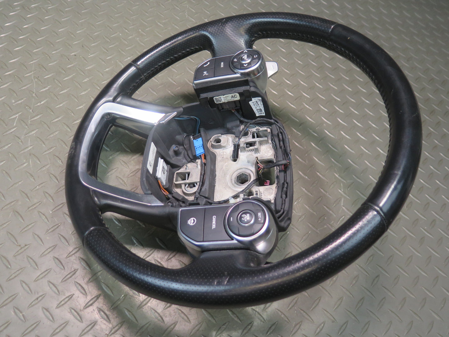 2014-2022 Range Rover Sport L494 Heated Leather Steering w Controls & Paddles