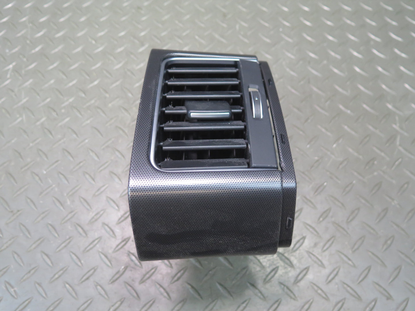 14-17 Range Rover Sport L494 Dash Front Right A/C Air Vent Grille DK62-046830-AA
