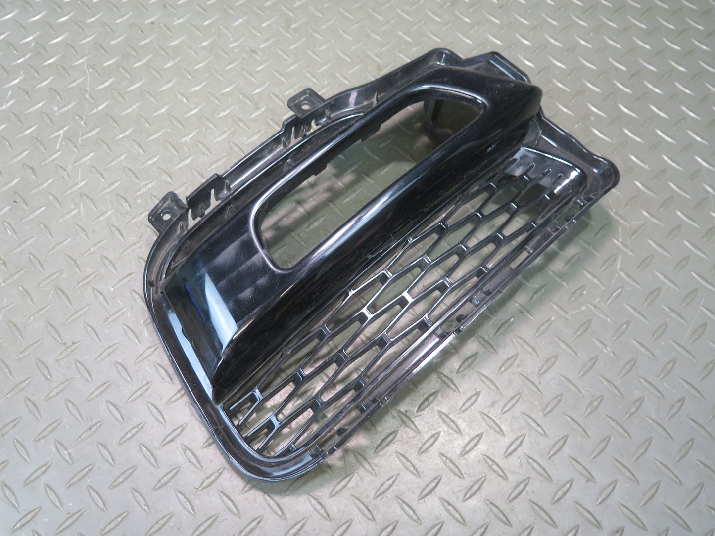2014-2017 Range Rover Sport L494 Front Left Bumper Grille Insert DK62-17K947-AA