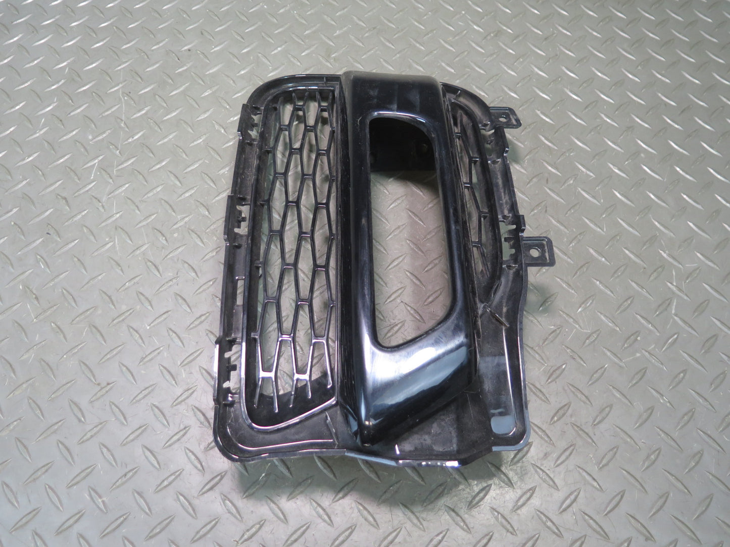 2014-2017 Range Rover Sport L494 Front Left Bumper Grille Insert DK62-17K947-AA